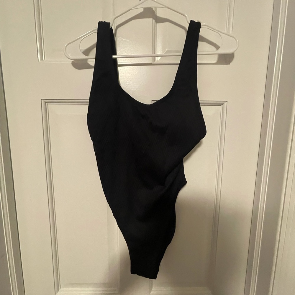 NWT Ribbed Black Vince Camuto One Piece Swim Suit